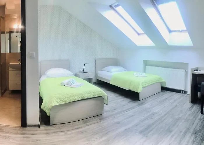 Πανσιόν Restauracja Park Szwajcaria 3*