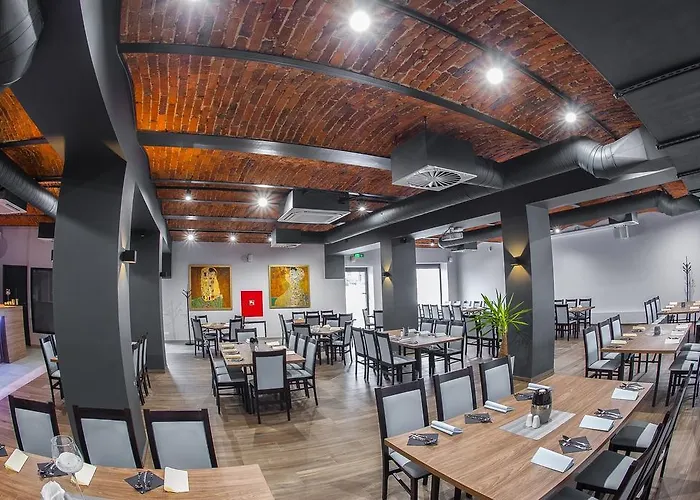 Πανσιόν Restauracja Park Szwajcaria